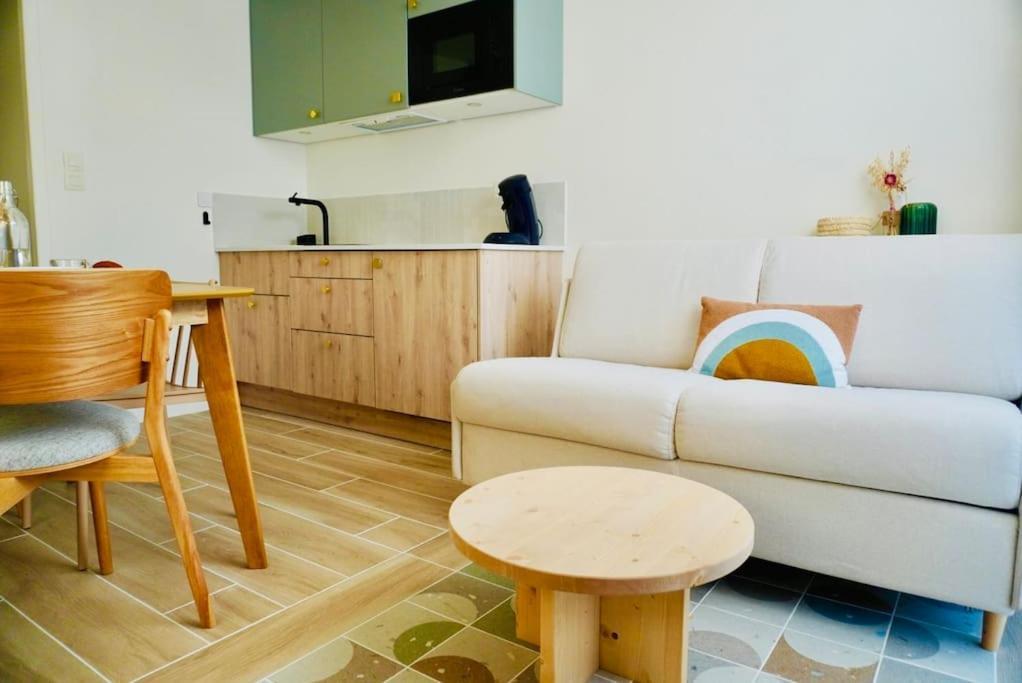Le Bel Iris - Acces Direct Plage Apartment Chatelaillon-Plage Exterior photo