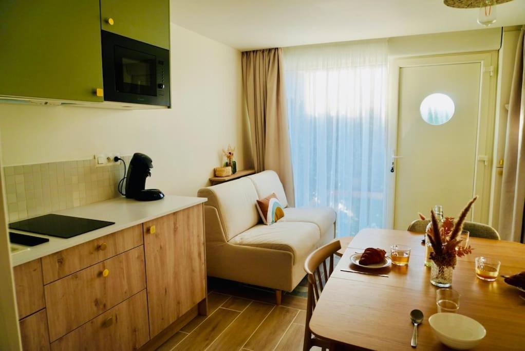 Le Bel Iris - Acces Direct Plage Apartment Chatelaillon-Plage Exterior photo